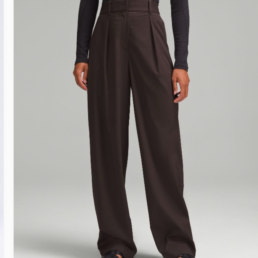 Lululemon Pleat-Front HR Trouser Short Inseam 29” Espresso/Dark Brown size 14